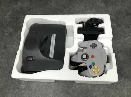 Nintendo 64 Console [Complete]