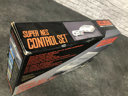 Super Nintendo SNES Console [Complete]