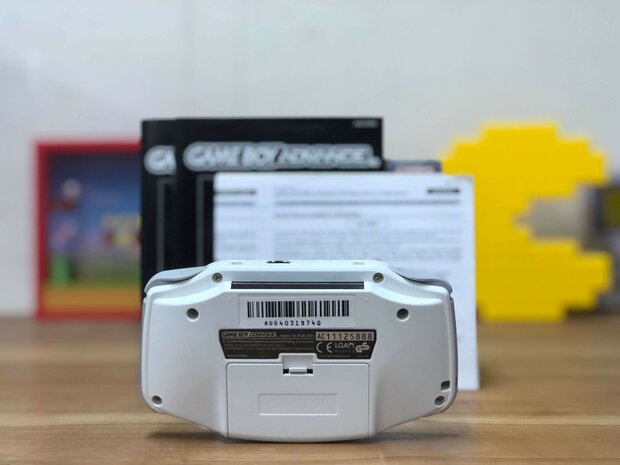 Gameboy Advance White [Complete]