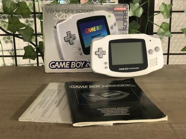 Gameboy Advance White [Complete]