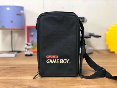 Original Nintendo Game Boy Carrying Case / Bag